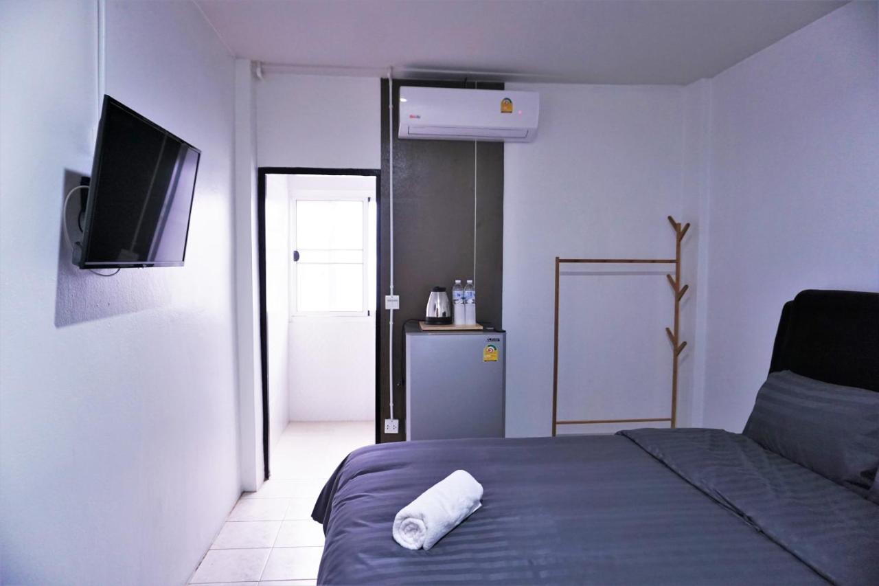 Racha Caftel - 7 House - รชาคาฟเทล Aparthotel Chiang Mai Exterior photo