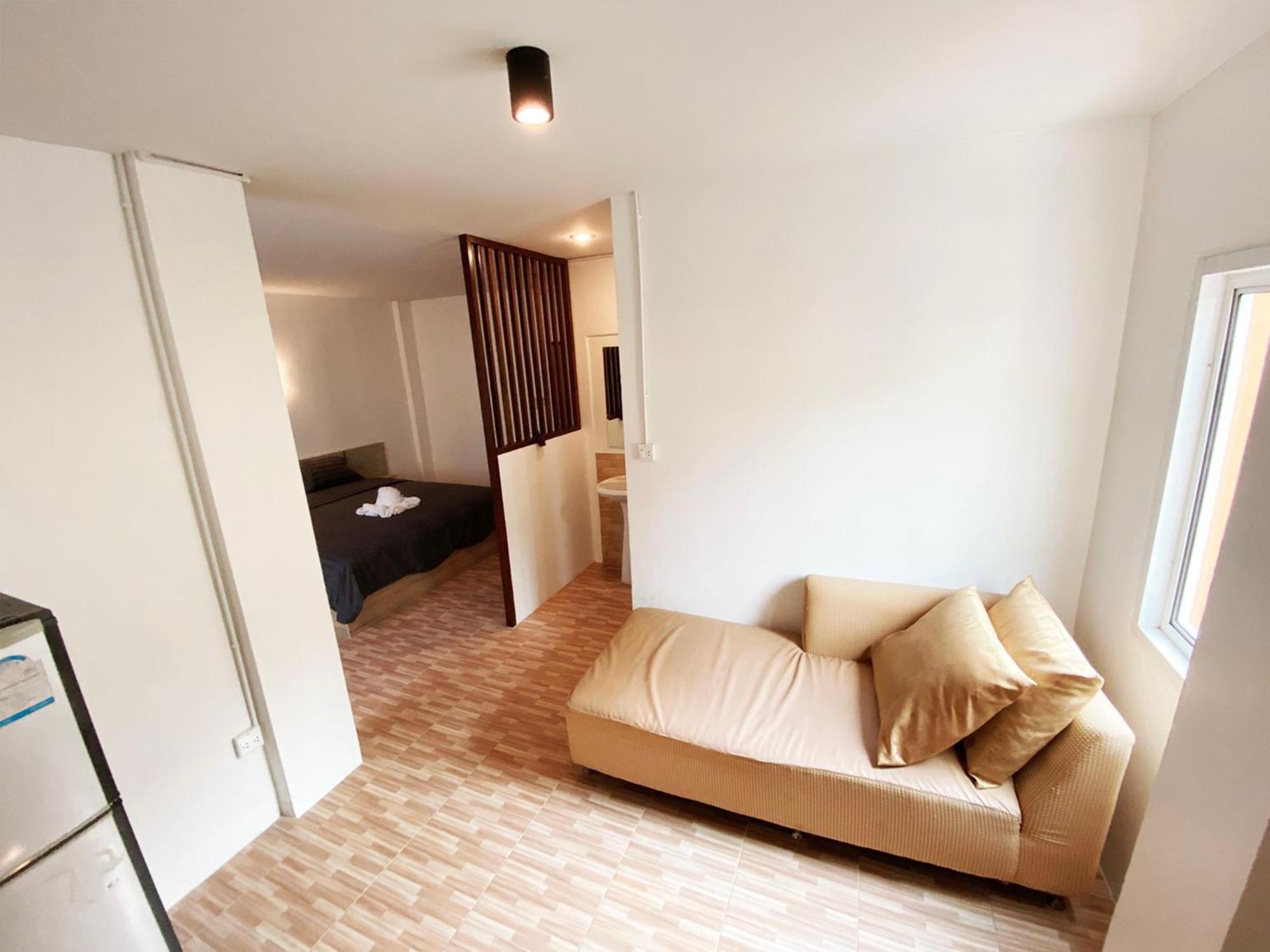 Racha Caftel - 7 House - รชาคาฟเทล Aparthotel Chiang Mai Exterior photo