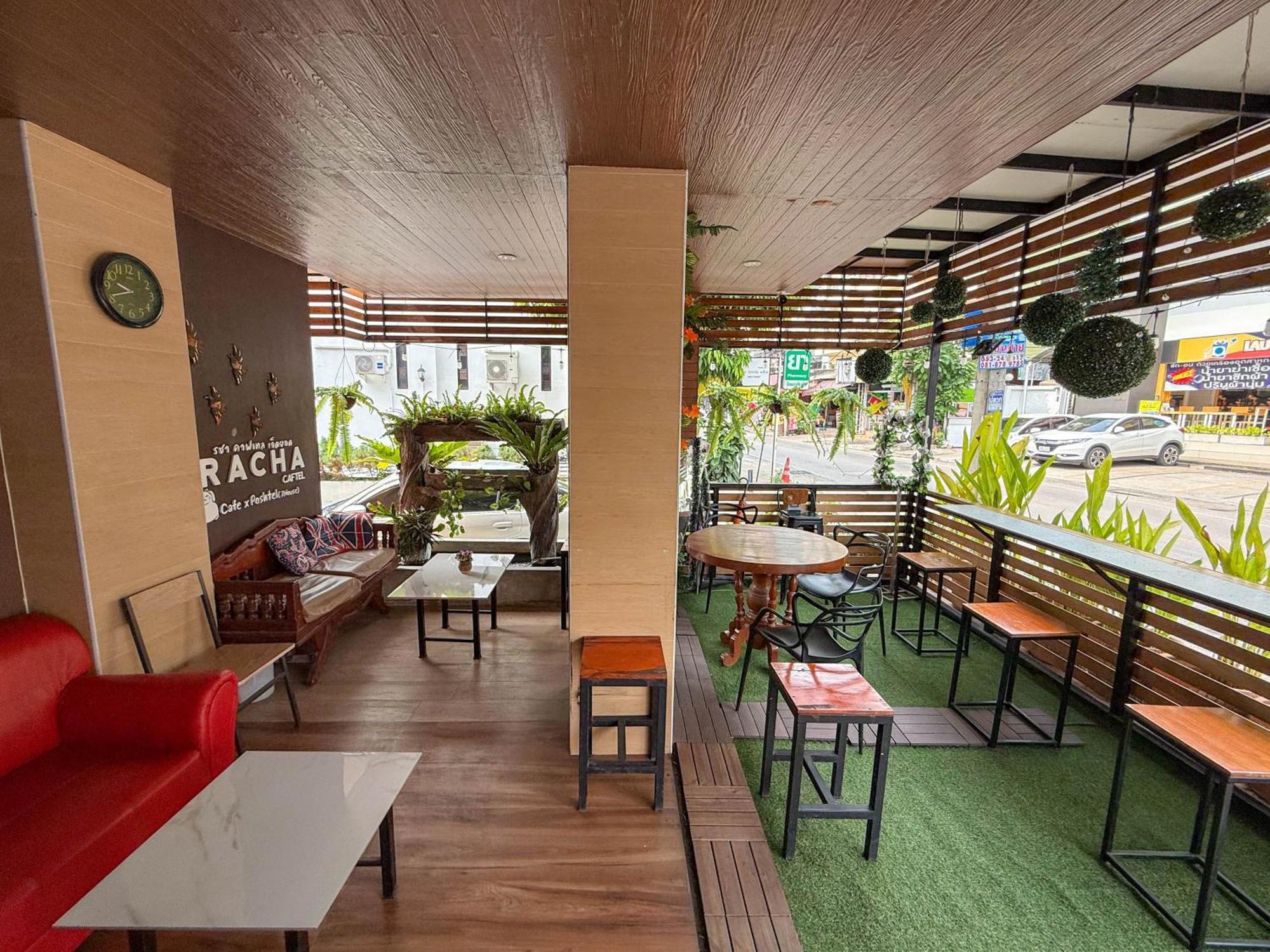 Racha Caftel - 7 House - รชาคาฟเทล Aparthotel Chiang Mai Exterior photo